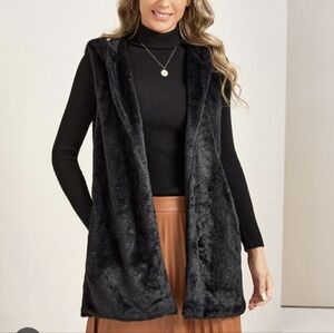 Forever 21 Black Faux Fur Vest